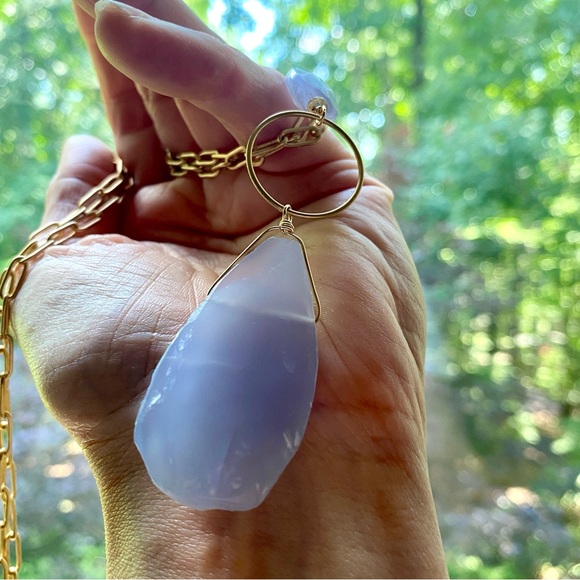 20 Inch Blue Chalcedony Faceted Teardrop Pendant Necklace - Picture 8 of 9